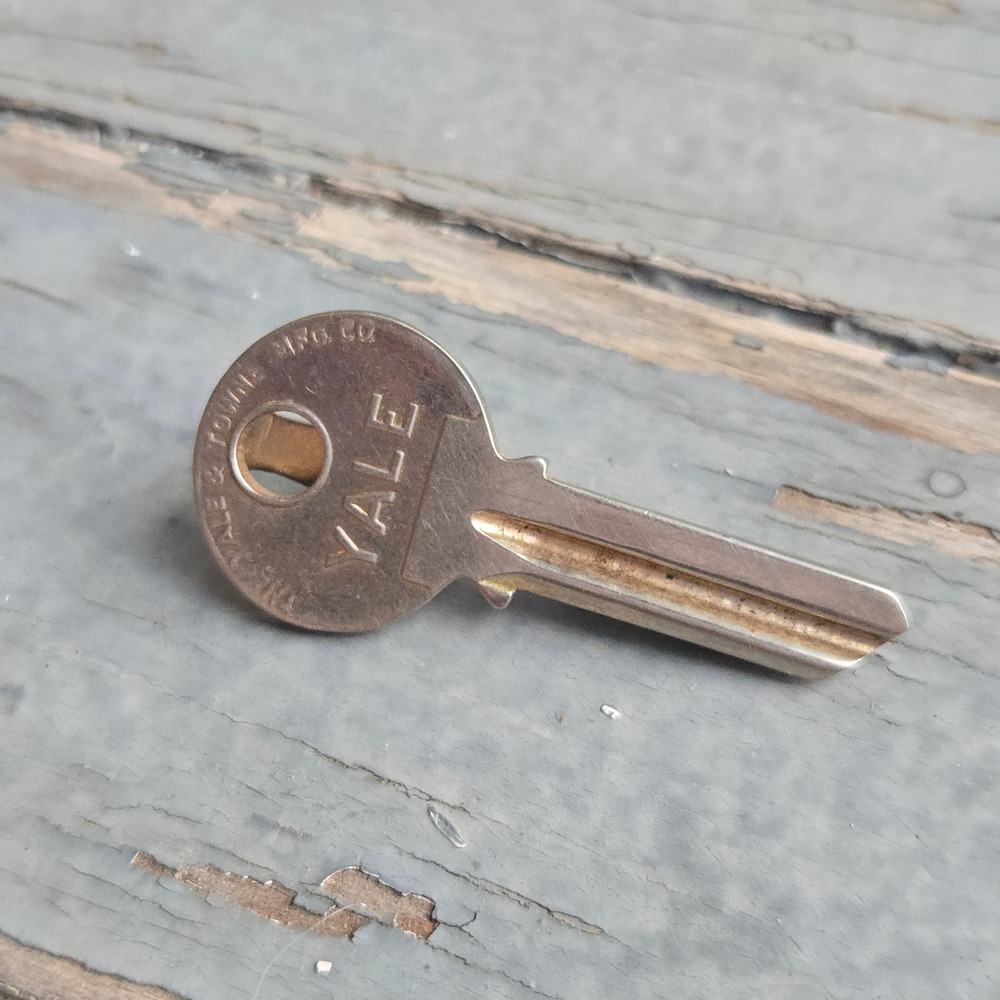 VTG Hickok Yale Key Tie Bar Clip Silver Mens Novelty Accessory Jewelry USA Made